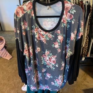 Plus Floral Long Sleeve